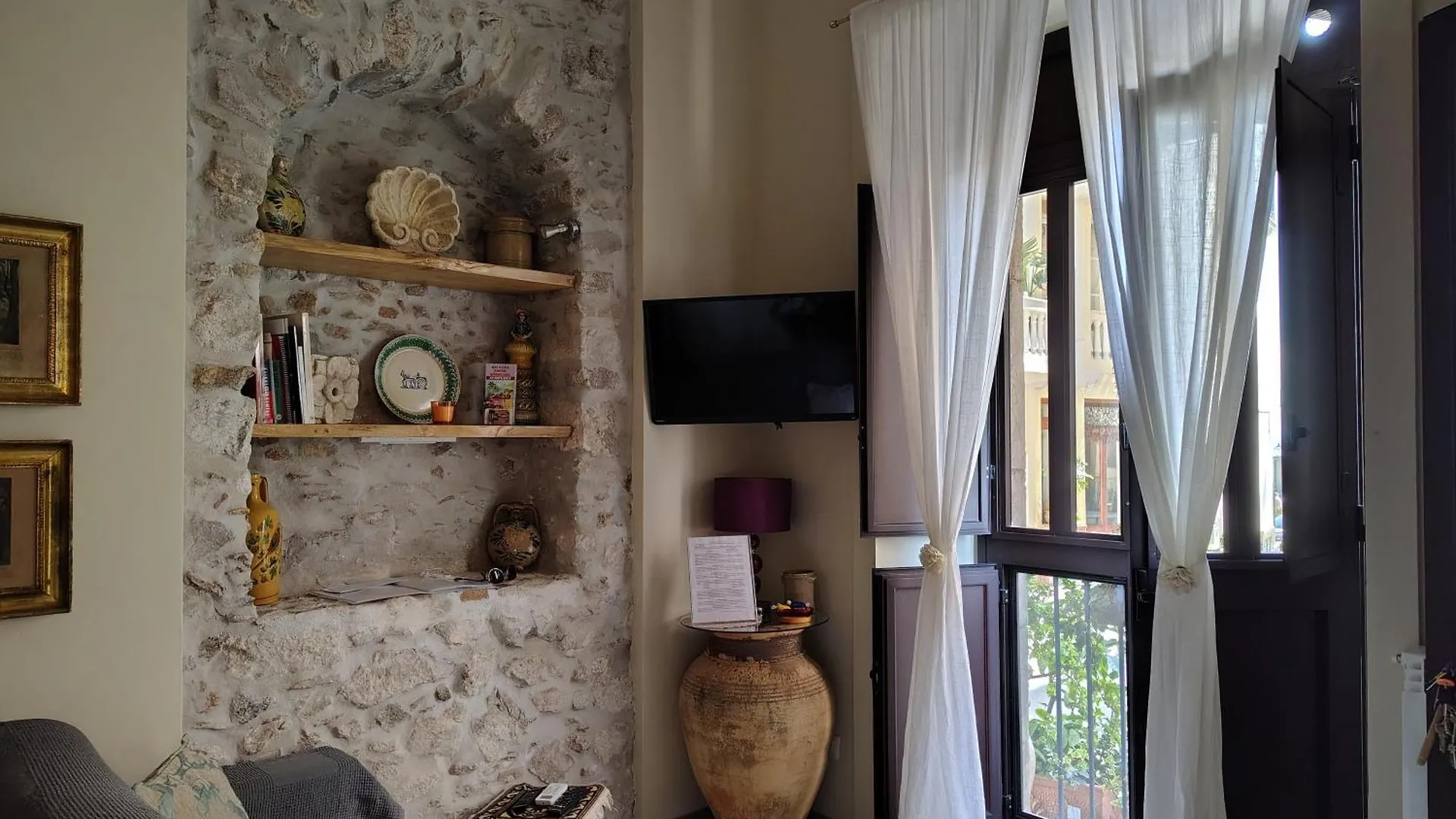 Дом отдыха Lyssa Holiday Apartments Таормина